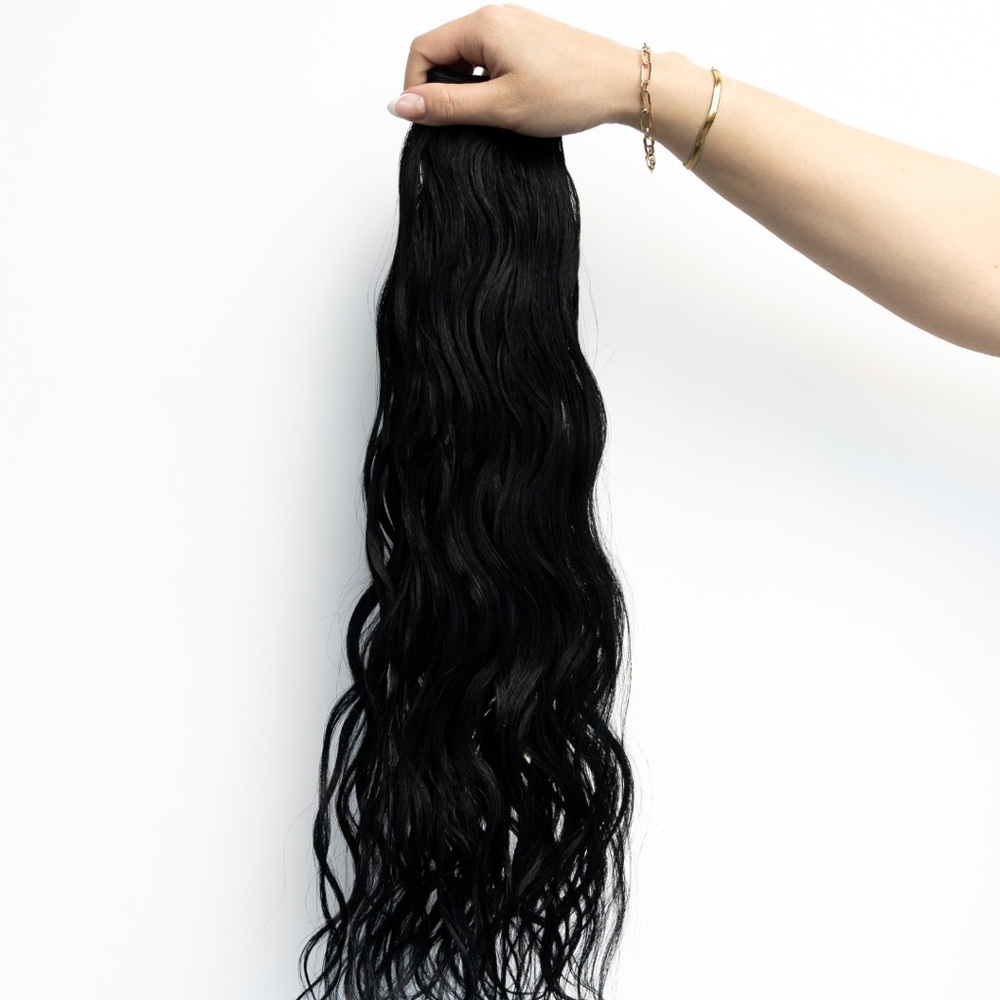 Laced Hair Extensions - Waved Interlaced Weft 22” Black color #1